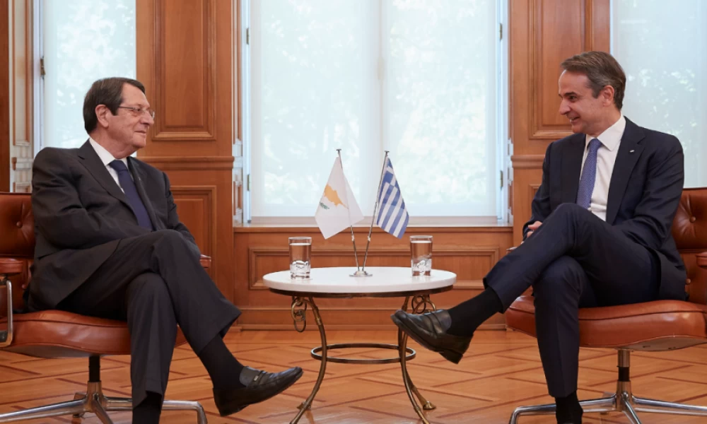 Τηλεφωνική επικοινωνία Μητσοτάκη-Αναστασιάδη για τον συντονισμό ενεργειών